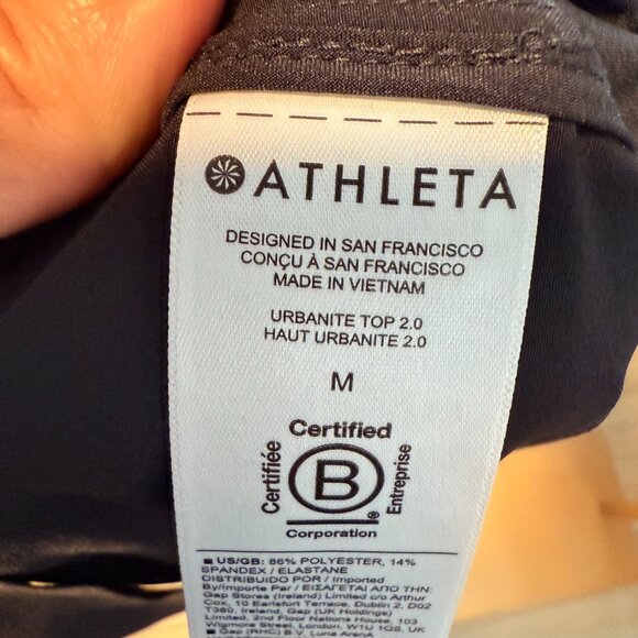 π€ Athleta Urbanite Top 2.0 | Size Medium - Fits like a Large - Picture 11 of 13
